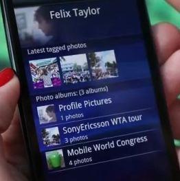 fbcontact se 20110526 Android Gingerbread 2.3.3 per Xperia Play ed Arc, con integrazione Facebook [Video]