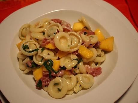 Cappelletti con mango e prosciutto crudo