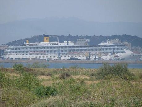 costa atlantica, una meraviglia a cagliari