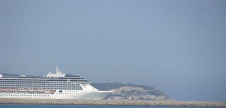 costa atlantica, una meraviglia a cagliari