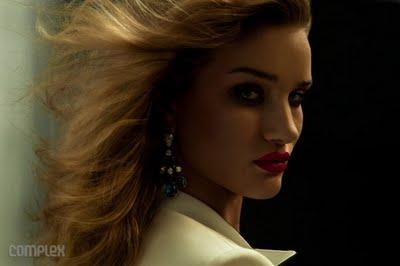 COMPLEX / Rosie Huntington-Whiteley