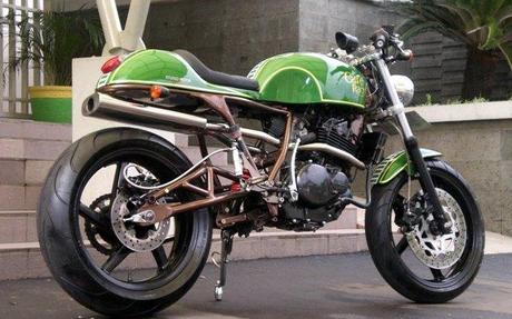 Cafe Racer Single