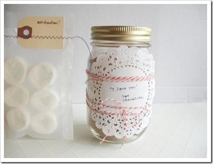 marshmellowhot-chocolate-and-marshmellows-favors