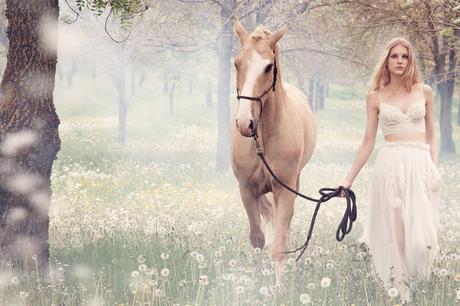 ERMANNO SCERVINO CAMPAGNA ADV 18/19 FW ERMANNO SCERVINO CAMPAGNA ADV 18/19 FW