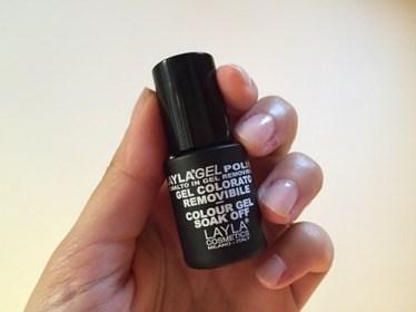 Manicure semi permanente: lo smalto nude per ogni occasione Manicure semi permanente: lo smalto nude per ogni occasione