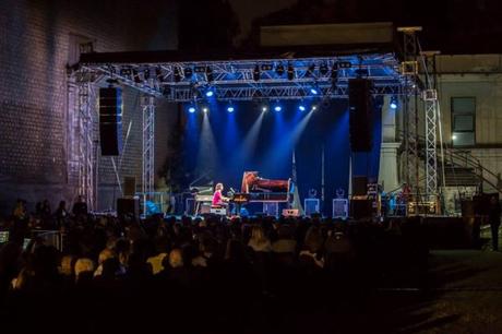 Concerti alla Reggia di Portici e al Granatello: il programma e i vip che verranno Concerti alla Reggia di Portici e al Granatello: il programma e i vip che verranno