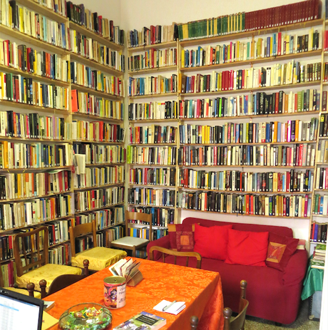 Libri, condivisione e socialità: così sono nate le biblioteche di condominio Libri, condivisione e socialità: così sono nate le biblioteche di condominio