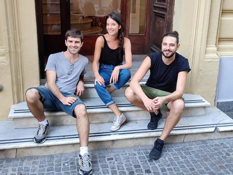 DUE ADDETTI ALLE PULIZIE – Compagnia teatrale LE ORE PICCOLE DUE ADDETTI ALLE PULIZIE – Compagnia teatrale LE ORE PICCOLE