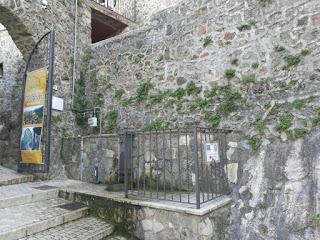 Borgo e Castello di QUAGLIETTA - Albergo Diffuso ( FotoGallery ) Borgo e Castello di QUAGLIETTA - Albergo Diffuso ( FotoGallery )