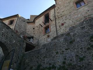 Borgo e Castello di QUAGLIETTA - Albergo Diffuso ( FotoGallery ) Borgo e Castello di QUAGLIETTA - Albergo Diffuso ( FotoGallery )