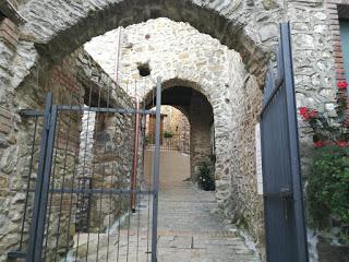Borgo e Castello di QUAGLIETTA - Albergo Diffuso ( FotoGallery ) Borgo e Castello di QUAGLIETTA - Albergo Diffuso ( FotoGallery )