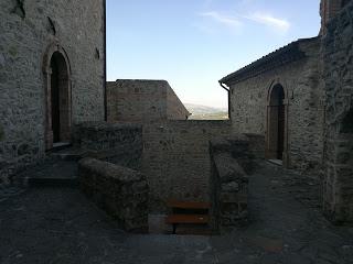 Borgo e Castello di QUAGLIETTA - Albergo Diffuso ( FotoGallery ) Borgo e Castello di QUAGLIETTA - Albergo Diffuso ( FotoGallery )