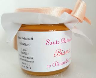 Il Battesimo con bomboniera di miele Il Battesimo con bomboniera di miele
