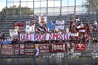 Ultras Arezzo: 'No alle squadre B! Diciamo No alla trasferta di giovedì prossimo contro la Juventus B' Ultras Arezzo: 'No alle squadre B! Diciamo No alla trasferta di giovedì prossimo contro la Juventus B'