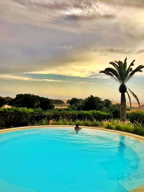 La costa di Agadir tra dune di sabbia cammelli e delfini agadir_relax