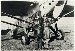 Antoine de Saint-Exupéry, storia di uno scrittore diventato leggenda Antoine de Saint-Exupéry, storia di uno scrittore diventato leggenda
