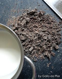 PERA HELENE con Cialde al Cioccolato PERA HELENE con Cialde al Cioccolato
