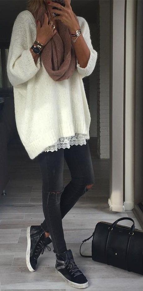 Pizzo d’inverno, indossa così il tocco di femminilità per eccellenza: 20 idee per te! Pizzo d’inverno, indossa così il tocco di femminilità per eccellenza: 20 idee per te!