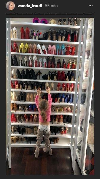 Wanda Nara mostra il guardaroba rinnovato: borse Hermes e lusso a profusione Wanda Nara mostra il guardaroba rinnovato: borse Hermes e lusso a profusione