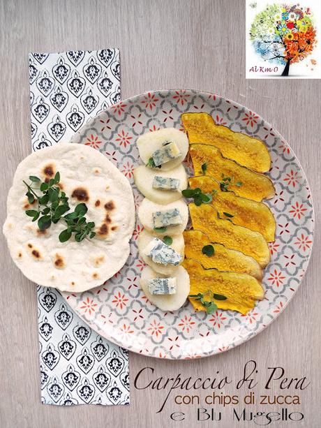 Carpaccio di pera con chips di zucca e Blu Mugello Carpaccio di pera con chips di zucca e Blu Mugello