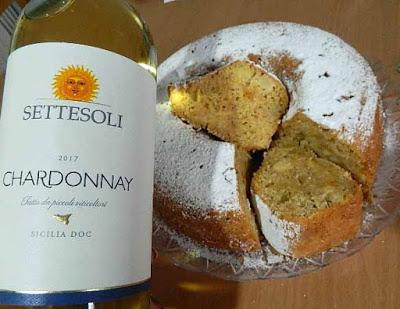 CIAMBELLA DI ZUCCA CON RICOTTA E MELE CIAMBELLA DI ZUCCA CON RICOTTA E MELE
