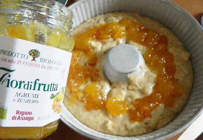 CIAMBELLA DI ZUCCA CON RICOTTA E MELE CIAMBELLA DI ZUCCA CON RICOTTA E MELE