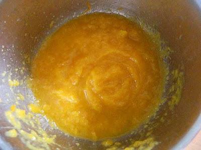 CIAMBELLA DI ZUCCA CON RICOTTA E MELE CIAMBELLA DI ZUCCA CON RICOTTA E MELE