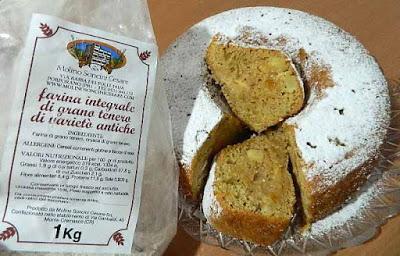 CIAMBELLA DI ZUCCA CON RICOTTA E MELE CIAMBELLA DI ZUCCA CON RICOTTA E MELE