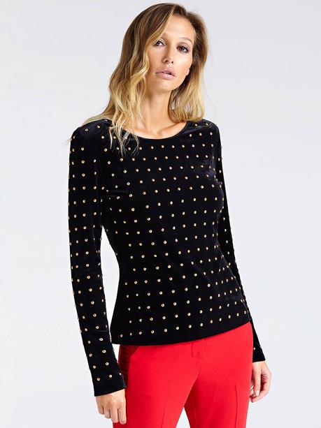 SE CERCHI IL GIUSTO LOOK PER LE FESTE CON GUESS LO HAI TROVATO! SE CERCHI IL GIUSTO LOOK PER LE FESTE CON GUESS LO HAI TROVATO!