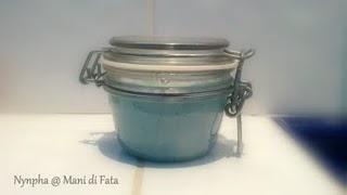 Olio e scrub anticellulite