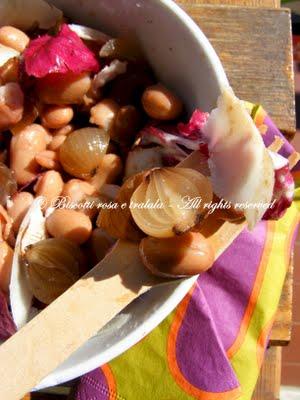 Onion and beans salad