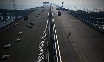 FOTO DEL GIORNO 1 GIUGNO 2011 : IL PONTE PIù LUNGO DEL MONDO IN CINA