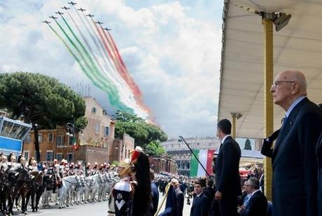 ASCOLTI TV/ ANNOZERO vince la serata con il nucleare (5,7 mln). In mattinata 4,7 mln per la parata della Festa della Repubblica