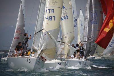 Classe J24: Seconda giornata al Campionato Nazionale Open J24