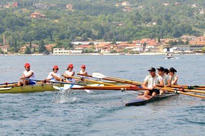 I RAGAZZI DELLA SCUOLA D'ANNUNZIO DI SALO' VINCONO LA OXFORD-CAMBRIDGE DEL GARDA