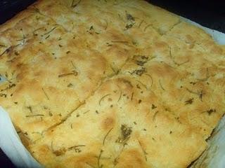 Pane e focaccia di patate :si, ma con pasta madre!