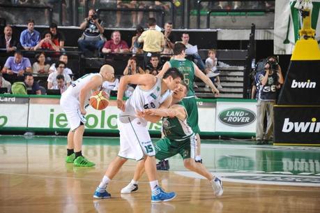 Basket: Montepaschi Siena in finale!