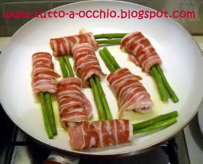 WHB #286 - Involtini di lonza di maiale e asparagi con piselli stufati