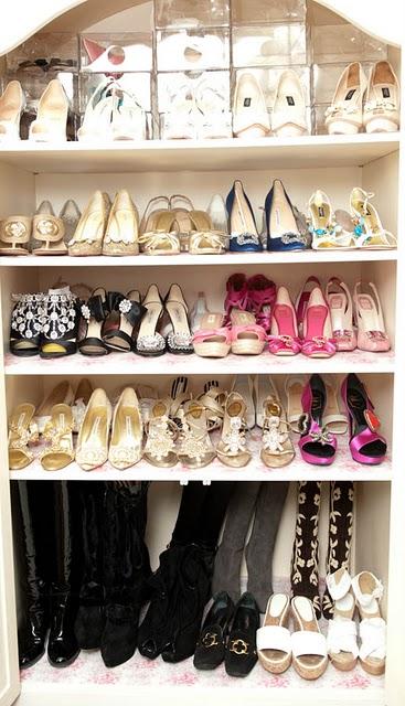 Monday Inspiration - Suzanne Rogers's wardrobe