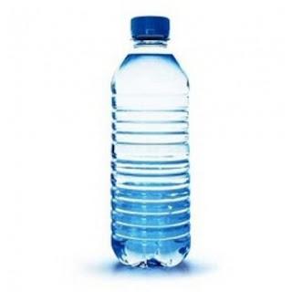 Tutta questa ipocrisia mi ha nauseato ---- Salviamo l'ambiente e i mari dalla plastica, benissimo, smettiamola di produrre e consumare acqua minerale in bottiglie di plastica Tutta questa ipocrisia mi ha nauseato ---- Salviamo l'ambiente e i mari dalla plastica, benissimo, smettiamola di produrre e consumare acqua minerale in bottiglie di plastica