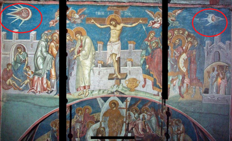 Nella crocefissione del Monastero di Visoki Decani, non ci sono UFO solo simboli cristiani Nella crocefissione del Monastero di Visoki Decani, non ci sono UFO solo simboli cristiani