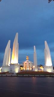 E' normale - Bangkok, Thailandia E' normale - Bangkok, Thailandia