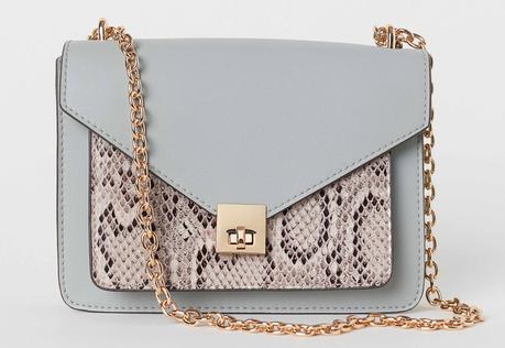 DA H&M GRANDI SALDI CON SCONTI FINO AL -60% ONLINE E NEI NEGOZI DA H&M GRANDI SALDI CON SCONTI FINO AL -60% ONLINE E NEI NEGOZI