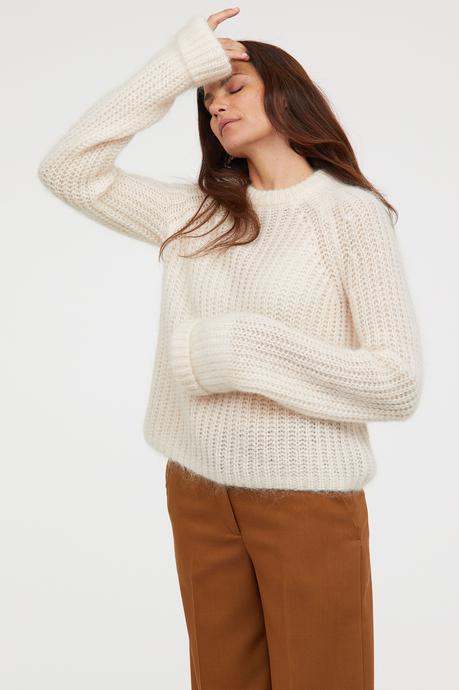 DA H&M GRANDI SALDI CON SCONTI FINO AL -60% ONLINE E NEI NEGOZI DA H&M GRANDI SALDI CON SCONTI FINO AL -60% ONLINE E NEI NEGOZI