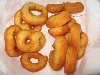 Le ricette di Dolci e Dessert più cliccate durante el 2018 sul blog Il Mondo dei Dolci. Cururicchi dolci natalizi calabresi fritti di patate.