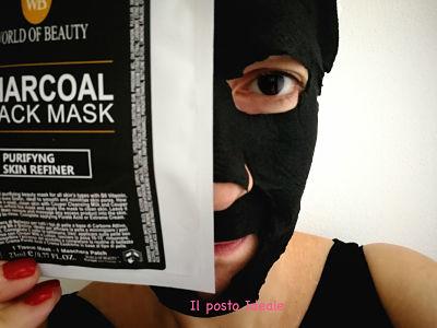 World of Beauty: maschera in tessuto Charcoal Black Mask World of Beauty: maschera in tessuto Charcoal Black Mask