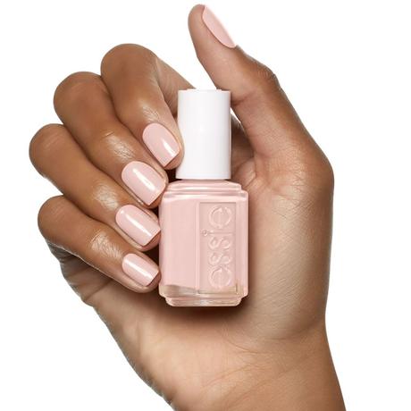 Smalti nude: tutti i colori più belli Smalti nude: tutti i colori più belli