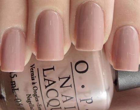 Smalti nude: tutti i colori più belli Smalti nude: tutti i colori più belli