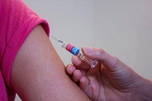 Vaccini. Consigli ai naviganti per fare una nuova buona legge vaccini