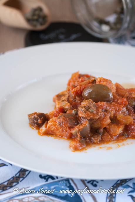 Bocconcini di Pesce Spada a Ghiotta per la Madonna della Lettera I bocconcini di pesce spada a ghiotta un secondo della tradizione messinese per la rubrica L'Italia nel Piatto